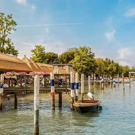 Practical With Balcony By The Porto Santa Margherita di Caorle